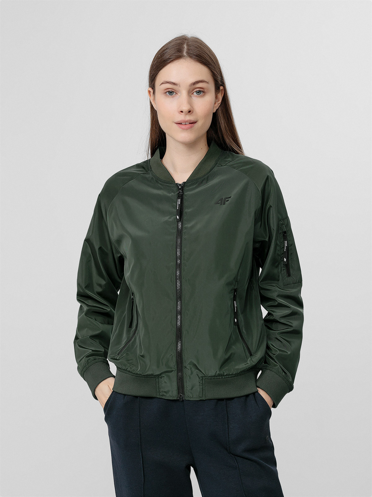 Levně 4F H4L22-KUDC004 KHAKI Dámská bunda