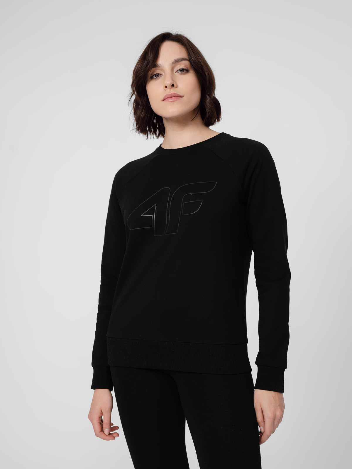 Levně 4F 4FSS23TSWSF370 DEEP BLACK Dámská mikina